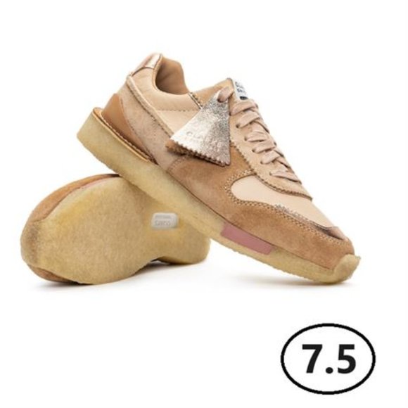 Clarks Shoes - New in Box CLARKS TORRUN LIGHT TAN COMBI athletic running shoes